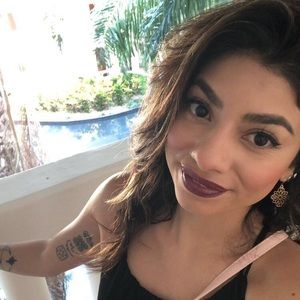 Meet your Posher, Angelica